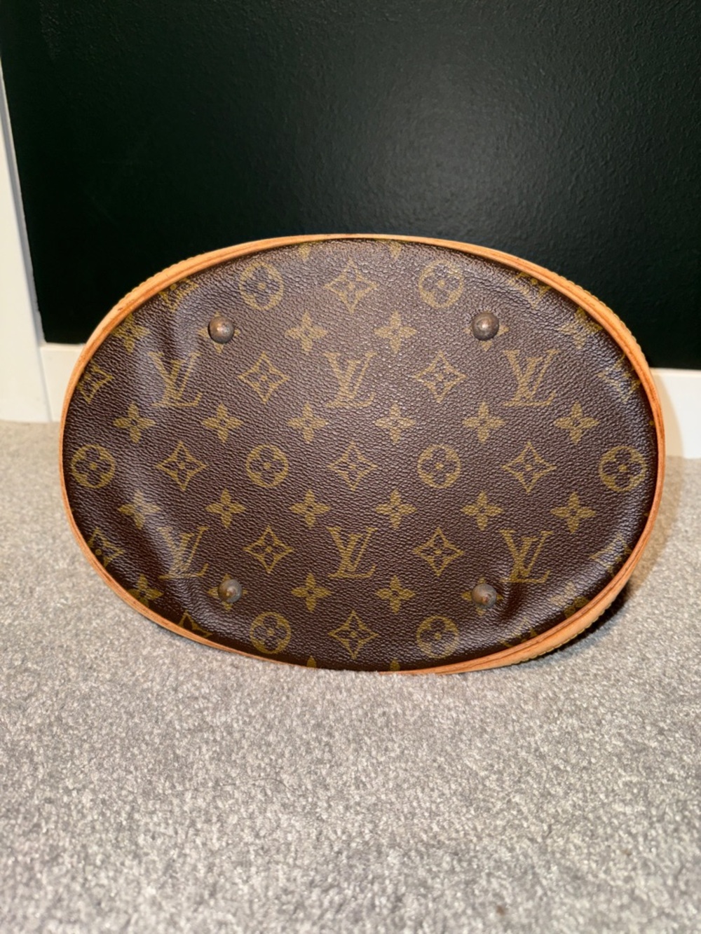Louis Vuitton Monogram Bucket Tote in Brown and Tan Leather Trim - Picture 6 of 15